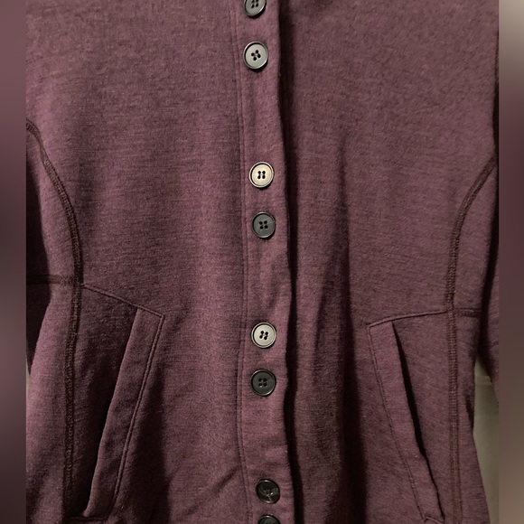 Ibex Women’s Button Front Merino Wool Hoodie/Merlot Color/XS - Picture 3 of 6